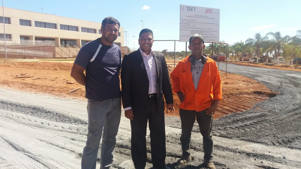 Início das obras da Avenida Brasil no Itapoã